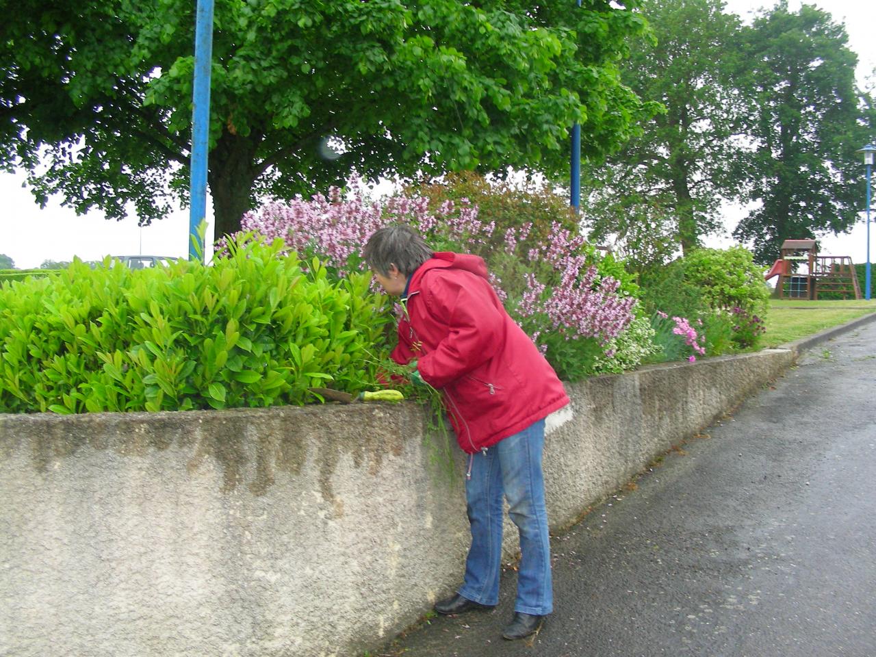 Fleurissement samedi 14 mai 2016