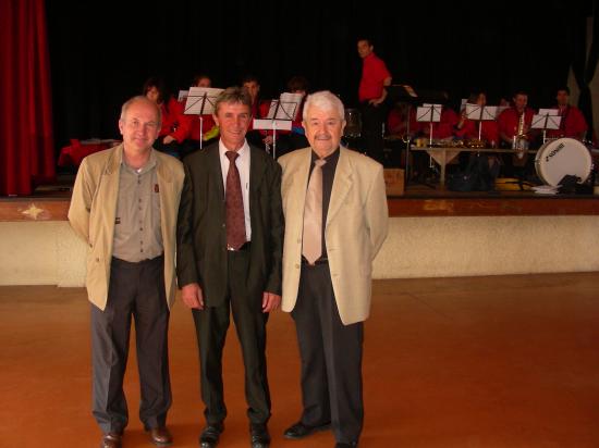 Les 3 maires du village réunis