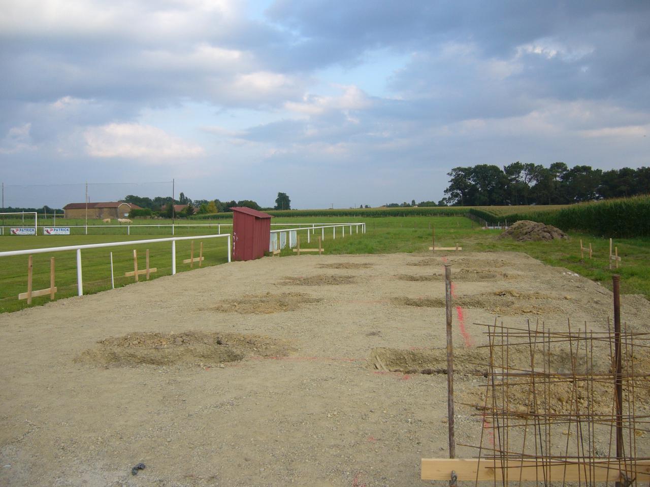 Construction tribunes juillet  2012